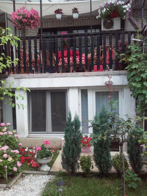 Apartment A&D Pančevo Esterno foto